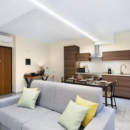 Bilocale Con Spazio Esterno Con Stazione 5' * بيرغامو