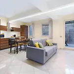 Apartment Bilocale Con Spazio Esterno Con Stazione 5' *