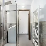 Bilocale Con Spazio Esterno Con Stazione 5'