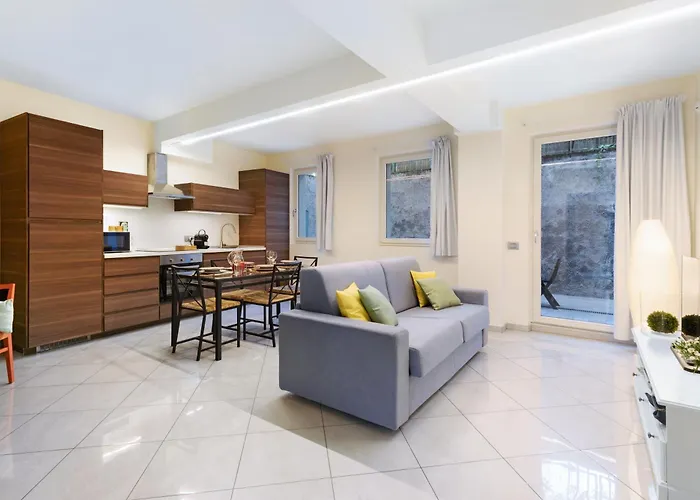 公寓 Bilocale Con Spazio Esterno Con Stazione 5' *