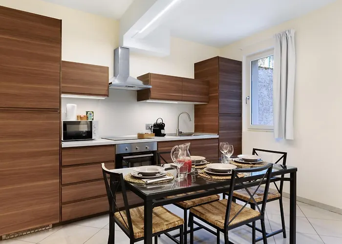 Bilocale Con Spazio Esterno Con Stazione 5' 公寓