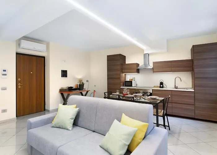 Bilocale Con Spazio Esterno Con Stazione 5' * 贝尔加莫