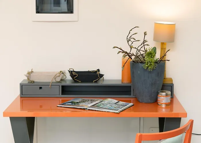 Bilocale Con Spazio Esterno Con Stazione 5'